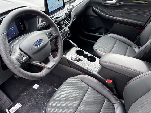 New 2025 Ford Escape ST-Line w/ Equipment Group 301A image 9