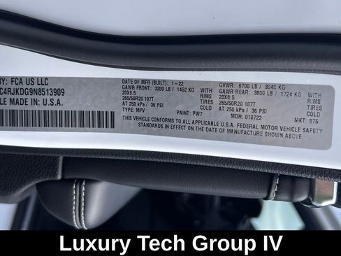 Used 2022 Jeep Grand Cherokee L Overland w/ Luxury Tech Group IV image 16