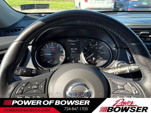 Used 2017 Nissan Rogue SL w/ SL Premium Package AWD/4WD image 22