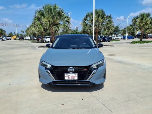 Used 2024 Nissan Sentra SR FWD image 8
