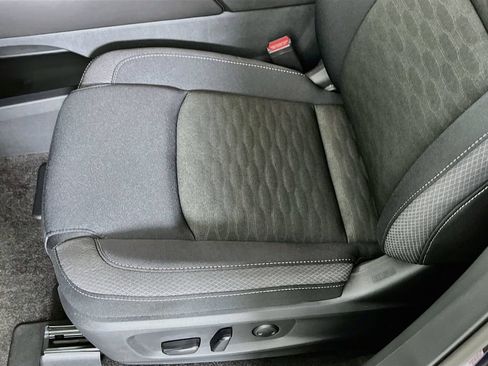 New 2026 Nissan Pathfinder SV AWD/4WD image 16
