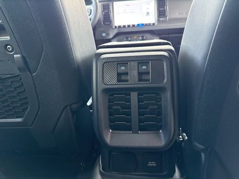 New 2025 Ford Bronco Badlands w/ Sasquatch Package AWD/4WD image 41