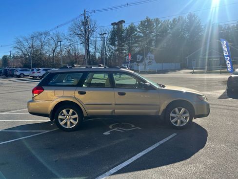 Used 2008 Subaru Outback 2.5i L.L. Bean image 5