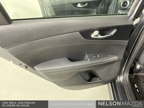 Used 2024 Kia Forte GT-Line image 19