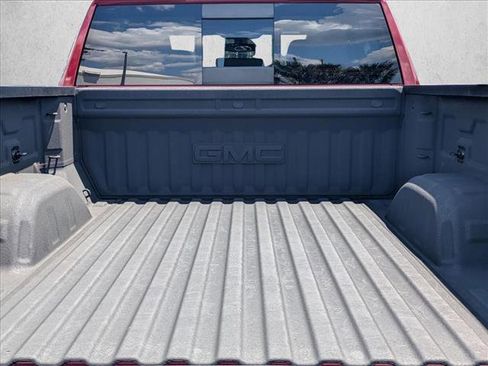 Used 2022 GMC Sierra 1500 SLT w/ SLT Premium Plus Package AWD/4WD image 6