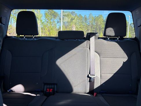 Used 2025 Chevrolet Silverado 1500 Custom image 10