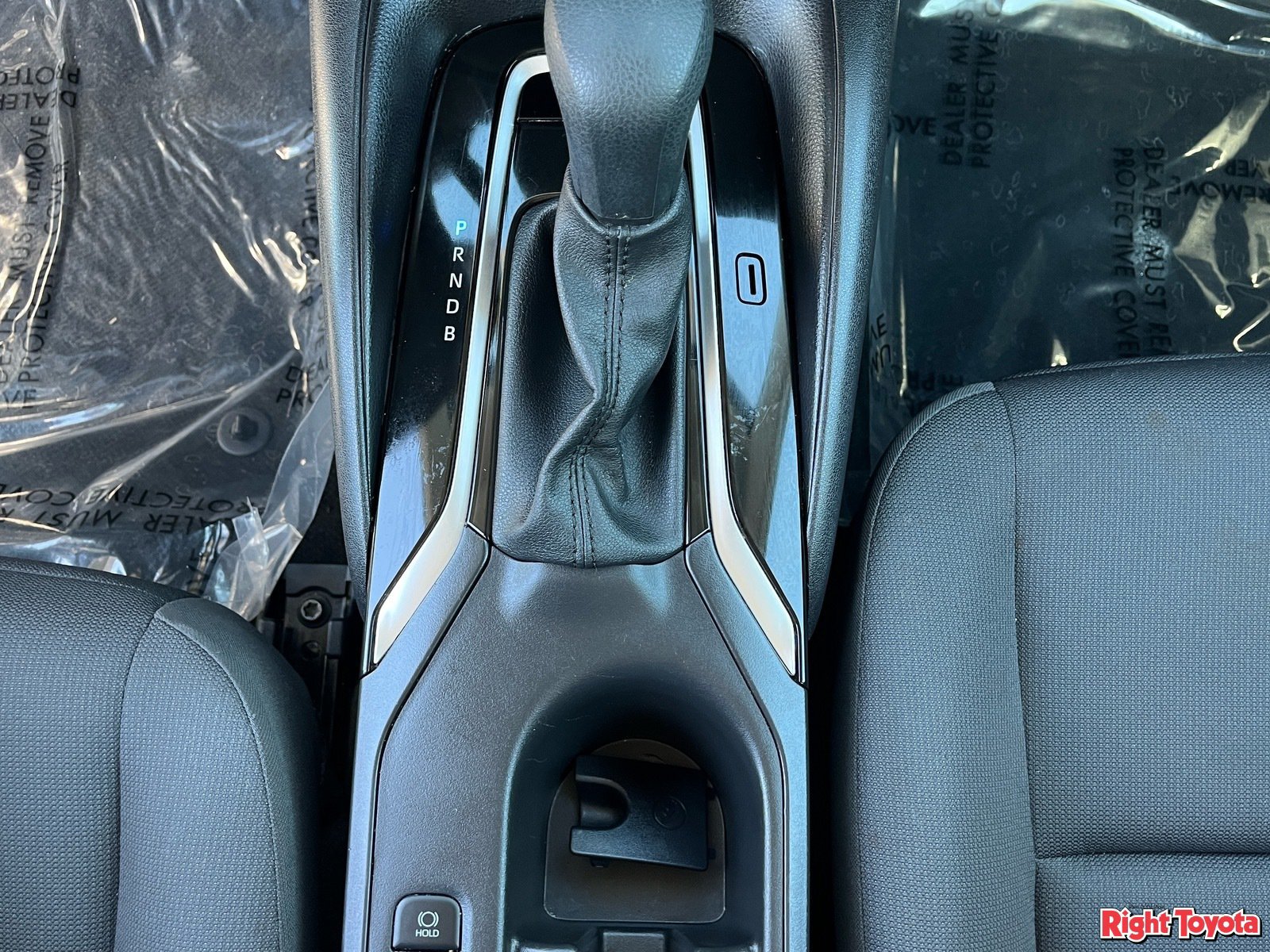 Certified 2025 Toyota Corolla LE FWD image 31