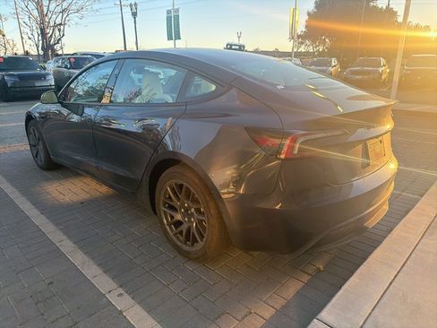 Used 2025 Tesla Model 3 Long Range image 4