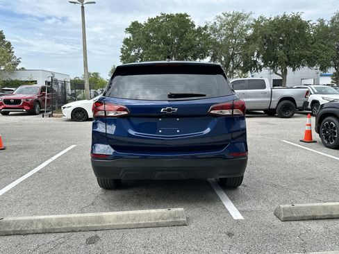 Used 2023 Chevrolet Equinox LS w/ Midnight Edition FWD image 7