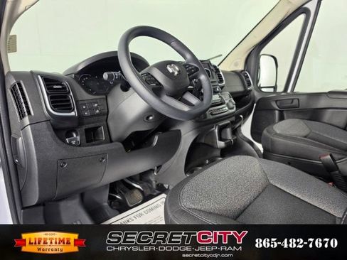 New 2027 RAM ProMaster 2500 w/ Quick Order Package 22G SLT FWD image 11