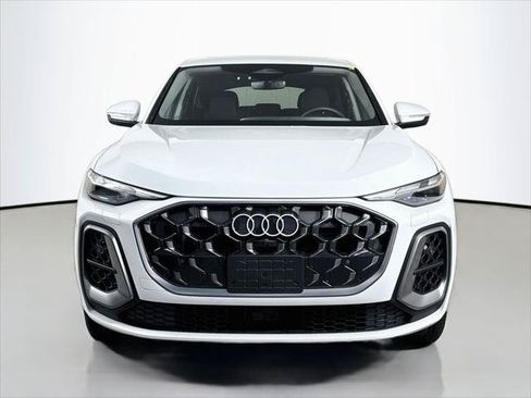 Certified 2025 Audi Q5 Premium w/ Convenience Package AWD/4WD image 6