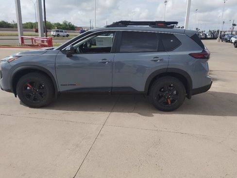 New 2026 Nissan Rogue SV w/ Rock Creek Premium Package AWD/4WD image 4