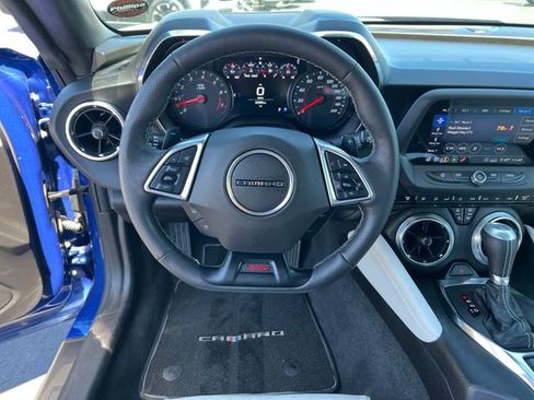 Used 2020 Chevrolet Camaro SS RWD image 14