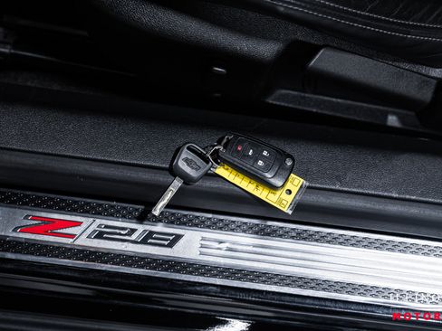 Used 2015 Chevrolet Camaro Z/28 image 37