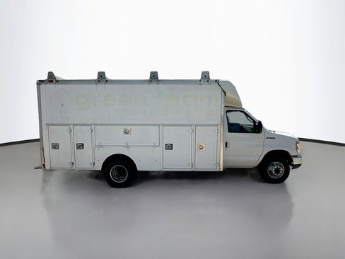 Used 2015 Ford E-450 and Econoline 450 Super Duty w/ Power Windows & Locks Group RWD image 8