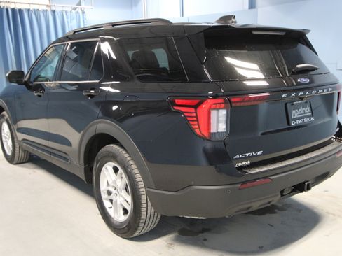 New 2026 Ford Explorer Active image 23
