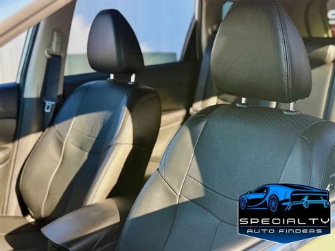 Used 2016 Nissan Rogue SL w/ SL Premium Package FWD image 8