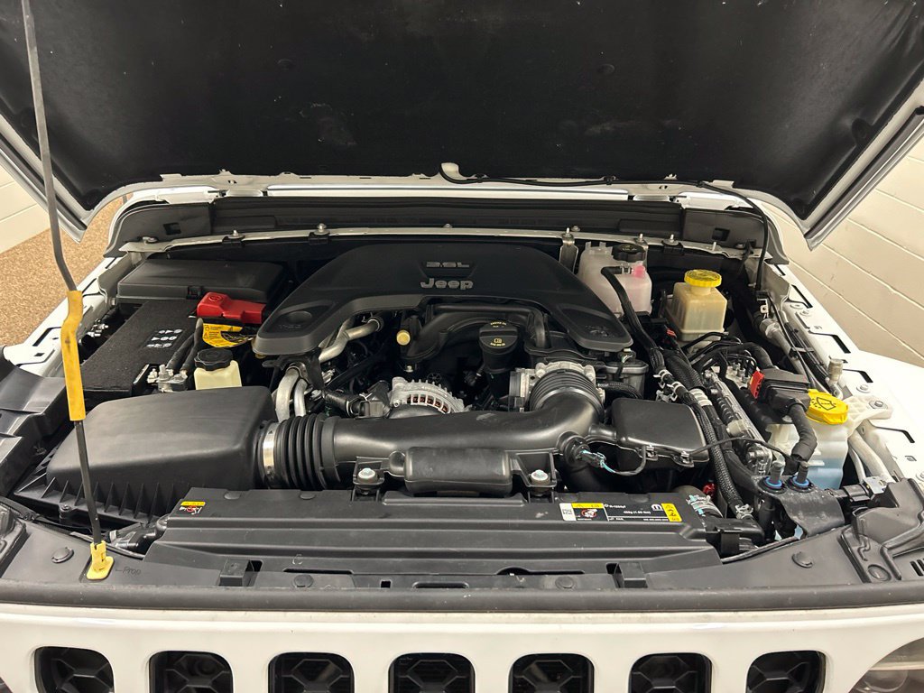 Used 2021 Jeep Gladiator Overland AWD/4WD image 14