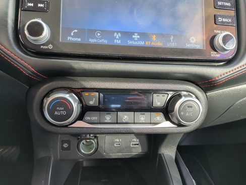 Used 2023 Nissan Versa SR w/ Trunk Package image 20