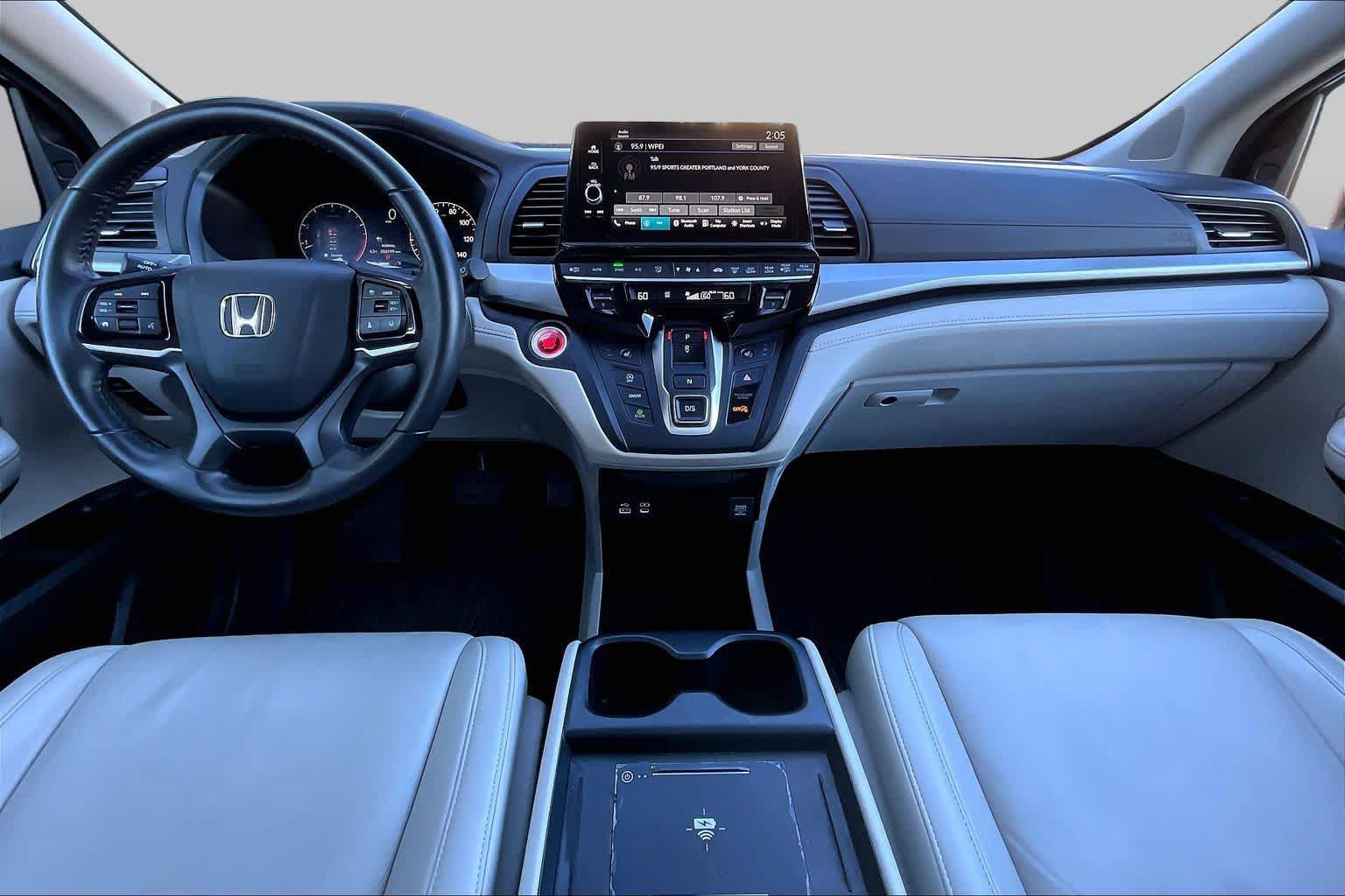 Used 2025 Honda Odyssey EX-L image 16