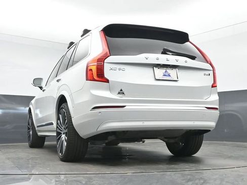 Used 2024 Volvo XC90 B6 Ultimate w/ Lounge Package AWD/4WD image 16