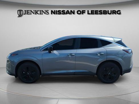 Certified 2025 Nissan Murano SV FWD image 11