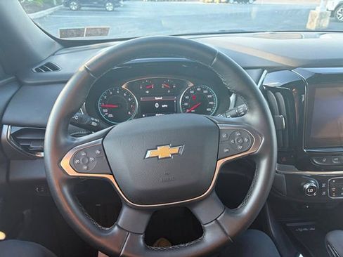 Used 2023 Chevrolet Traverse LT AWD/4WD image 10