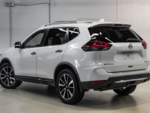Used 2018 Nissan Rogue SL w/ Premium Package AWD/4WD image 13