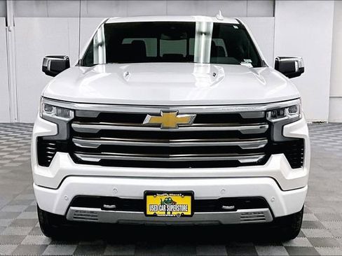 Used 2022 Chevrolet Silverado 1500 High Country w/ High Country Premium Package image 4