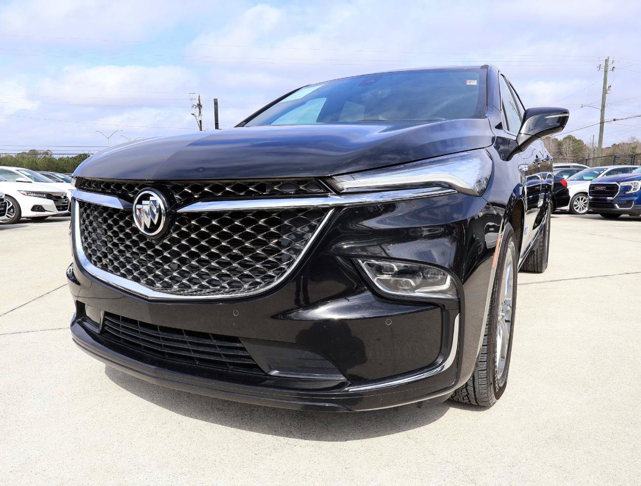 Used 2022 Buick Enclave Avenir w/ Avenir Technology Package FWD image 34