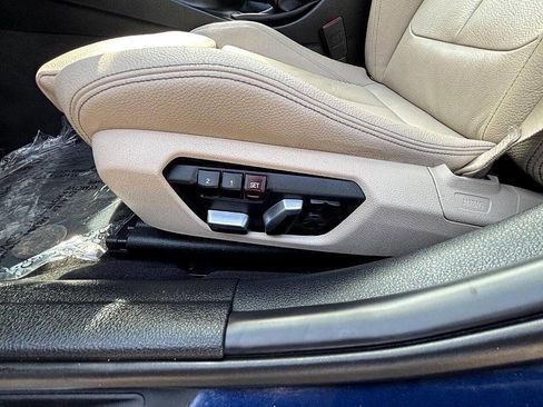 Used 2017 BMW 330i xDrive Sedan image 16