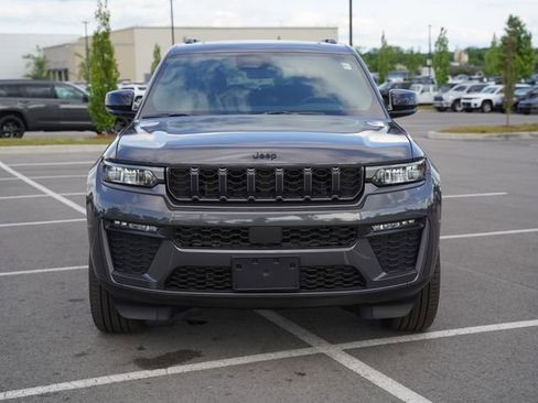 New 2026 Jeep Grand Cherokee L Limited w/ Limited Altitude Package AWD/4WD image 2