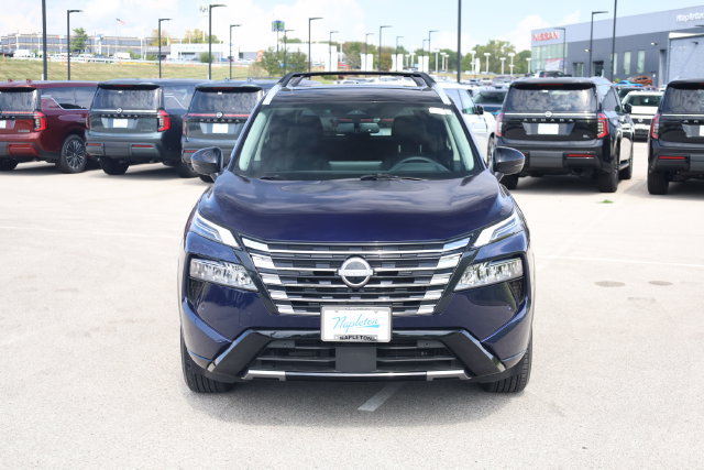 Certified 2026 Nissan Rogue Platinum w/ Platinum Premium Package AWD/4WD image 3