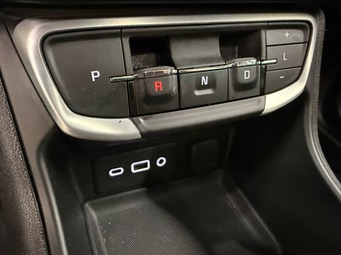 Certified 2023 GMC Terrain SLE w/ Driver Convenience Package AWD/4WD image 39