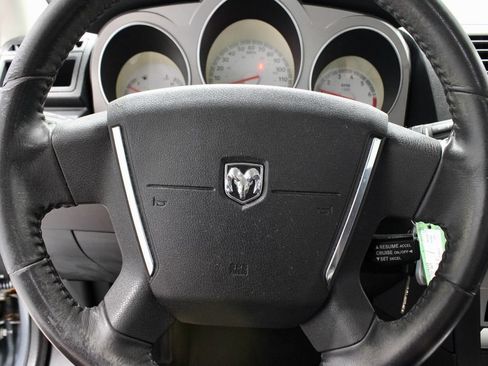 Used 2009 Dodge Avenger R/T FWD image 25