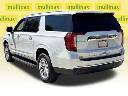Used 2021 GMC Yukon XL SLT w/ SLT Luxury Plus Package RWD image 10