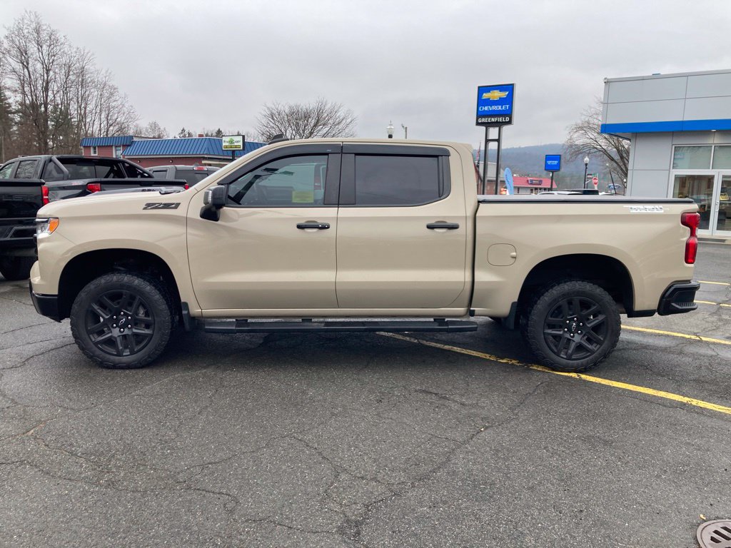 Used 2022 Chevrolet Silverado 1500 LT Trail Boss w/ LT Trail Boss Premium Package AWD/4WD image 19