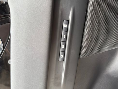 Used 2024 Land Rover Range Rover Evoque S image 34