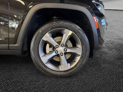 New 2026 Jeep Grand Cherokee L Limited w/ Trailer Tow Package AWD/4WD image 11