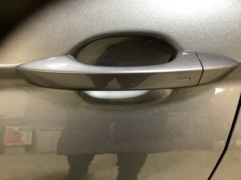 Used 2021 Volkswagen Tiguan SEL image 39