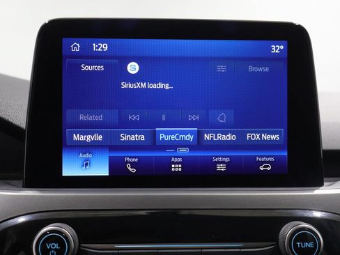 Used 2025 Ford Escape Active AWD/4WD image 26