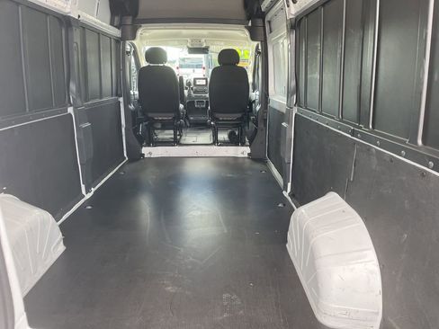 Used 2024 RAM ProMaster 3500 w/ Quick Order Package 22G SLT FWD image 15