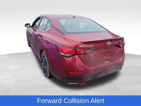 Used 2025 Nissan Sentra SR image 4