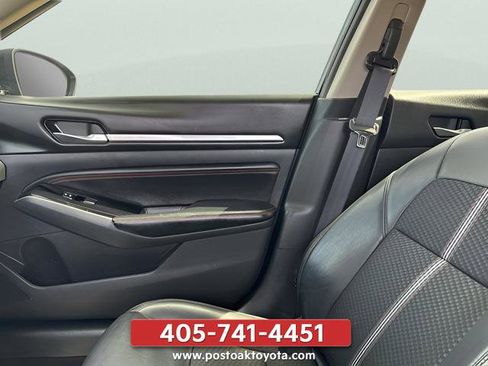 Used 2023 Nissan Altima 2.5 SR FWD image 14
