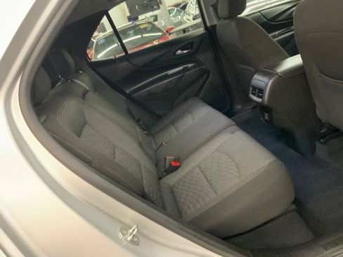 Used 2020 Chevrolet Equinox LT w/ Driver Convenience Package FWD image 13
