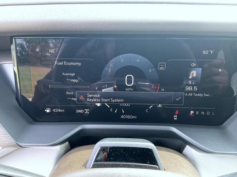 Used 2024 GMC Acadia Denali w/ Super Cruise Package AWD/4WD image 10