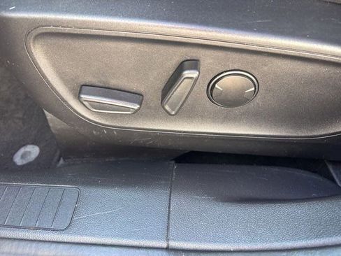 Used 2023 Ford Escape Active AWD/4WD image 12