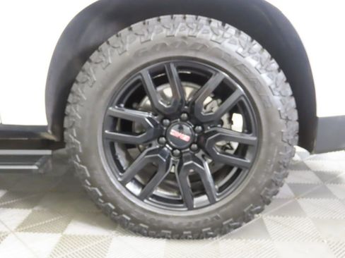 Used 2023 GMC Yukon XL AT4 w/ AT4 Premium Plus Package image 33