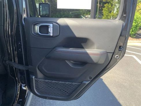 Used 2021 Jeep Gladiator Rubicon AWD/4WD image 11