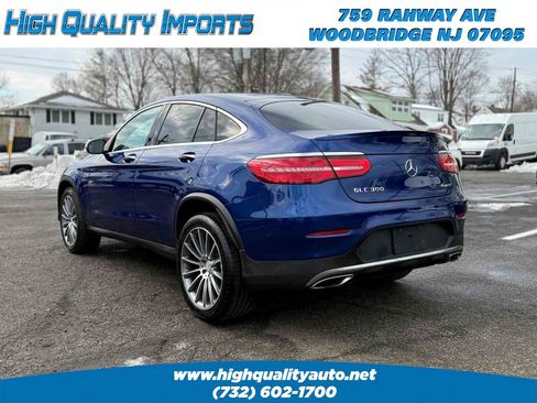 Used 2017 Mercedes-Benz GLC 300 4MATIC Coupe image 5